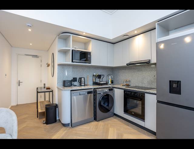 1 BEDROOM APARTMENT TO LET IN CAPE TOWN CITY CENTRE